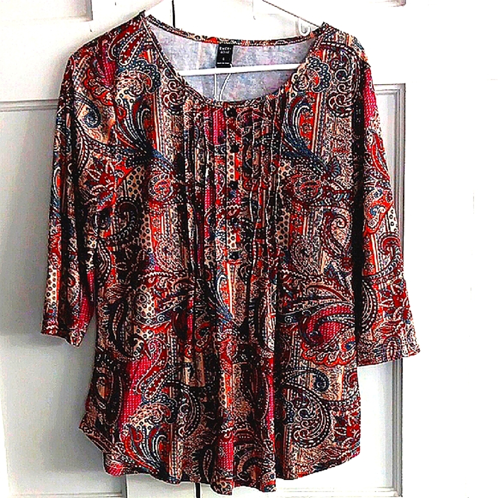 Pleated Red and Pink 3/4 Sleeve Tunic